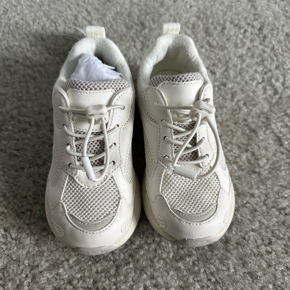 Zara kids High Top Sneaker size 10.5